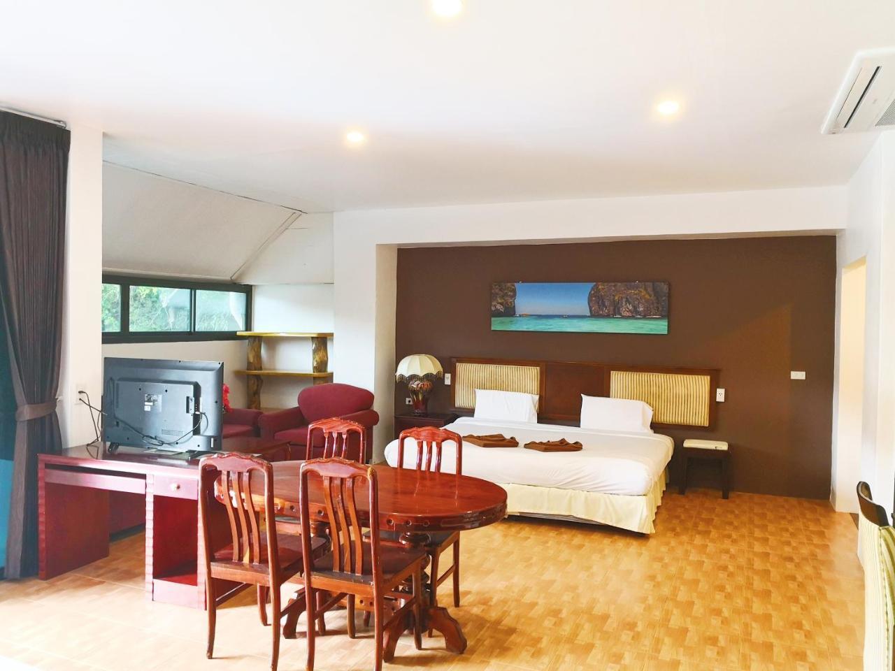 Patong 7Days Premium Hotel Phuket Extérieur photo