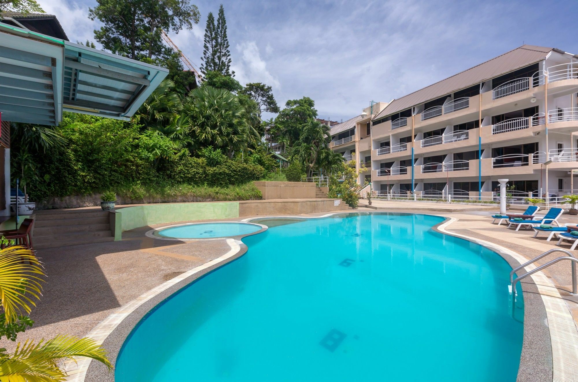 Patong 7Days Premium Hotel Phuket Extérieur photo