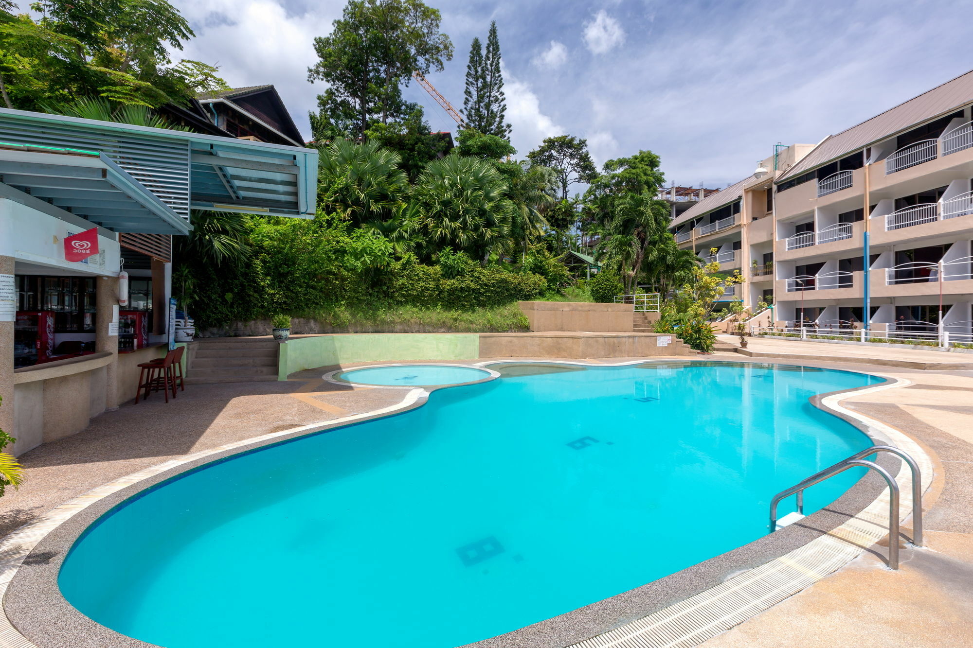 Patong 7Days Premium Hotel Phuket Extérieur photo