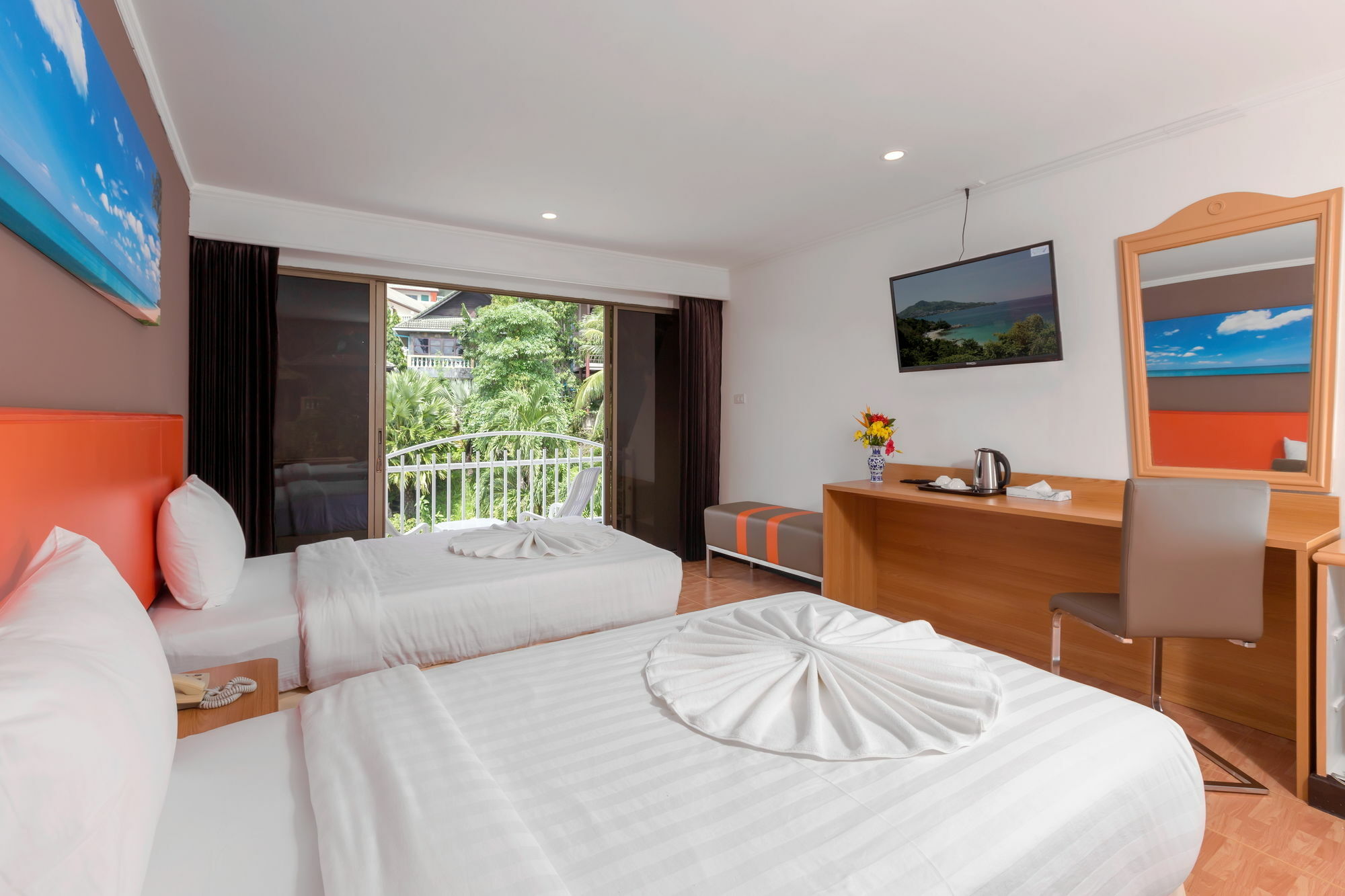 Patong 7Days Premium Hotel Phuket Extérieur photo